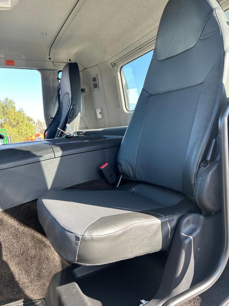 Velocity Truck Centers Australia
