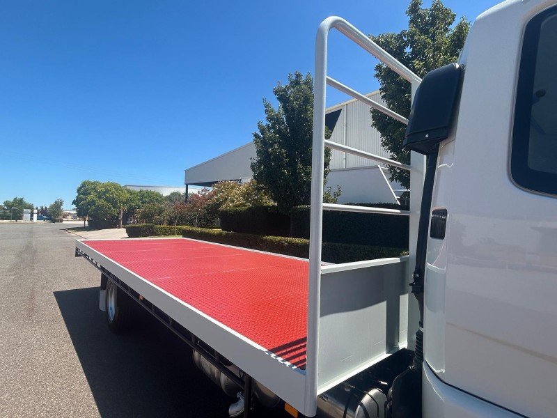 2025 Fuso Fighter 1224 Auto Traytop 