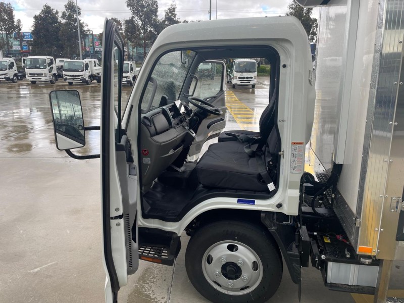 2025 Fuso Canter 515 Fridge 