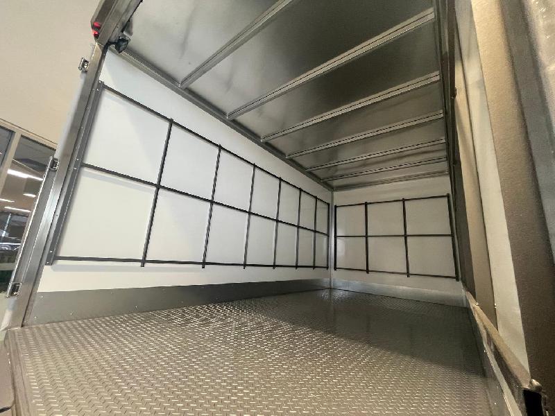 2025 Fuso 515 Car Licence Pantech 