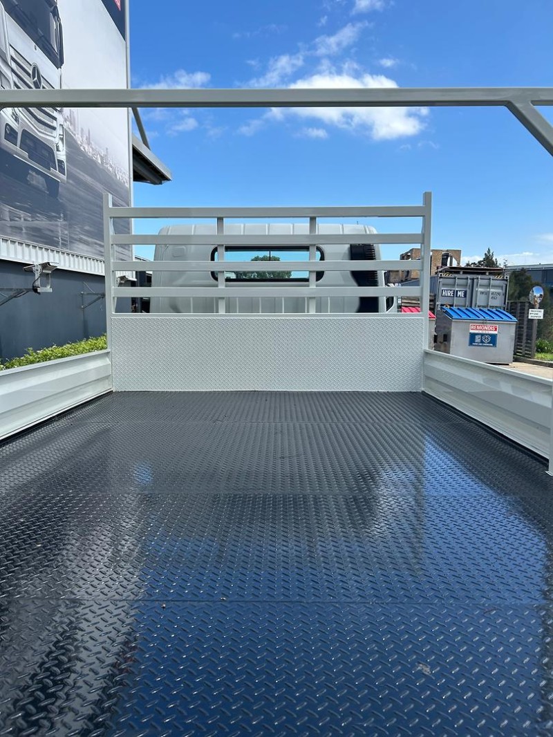 2025 Fuso Canter 615 Canter 615 Concreters Steel Tray 