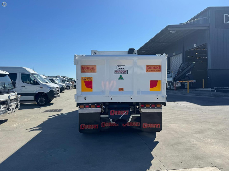Velocity Truck Centers Australia