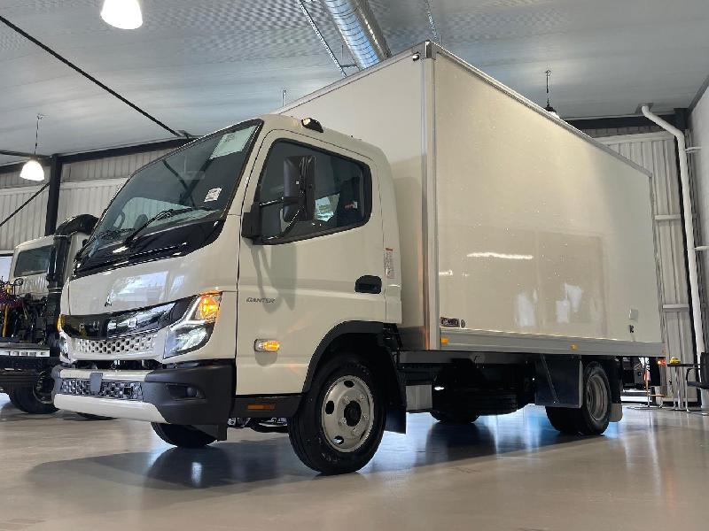 2025 Fuso 515 Car Licence Pantech 