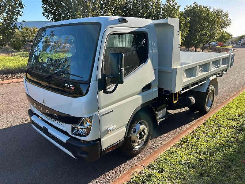 2025 Fuso Canter 815 