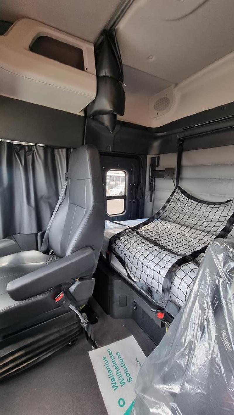 2024 Freightliner Cascadia 116 