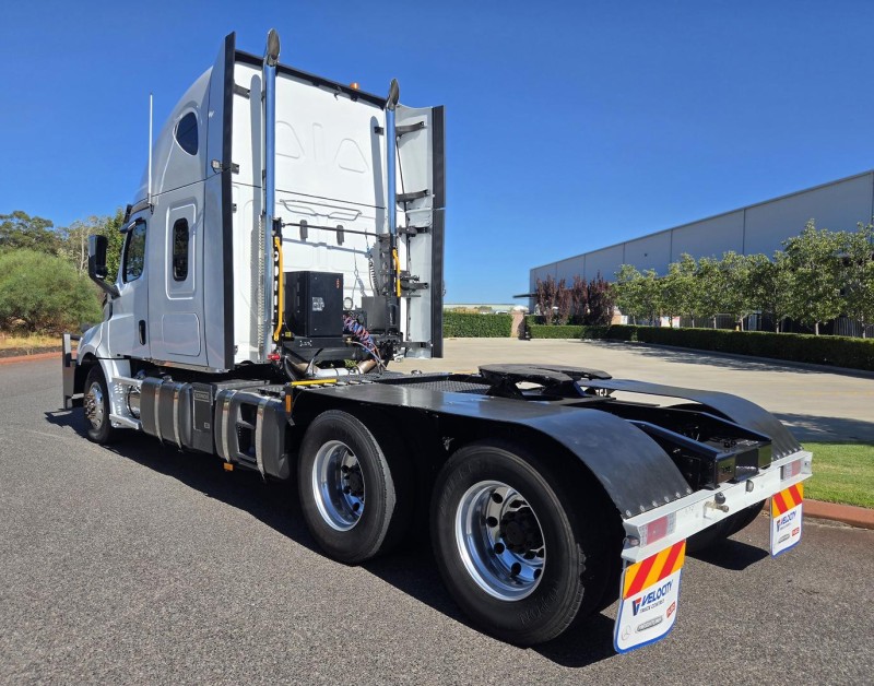2021 Freightliner Cascadia 116 AS HIGHROOF 6X4 PRIME MOVER 