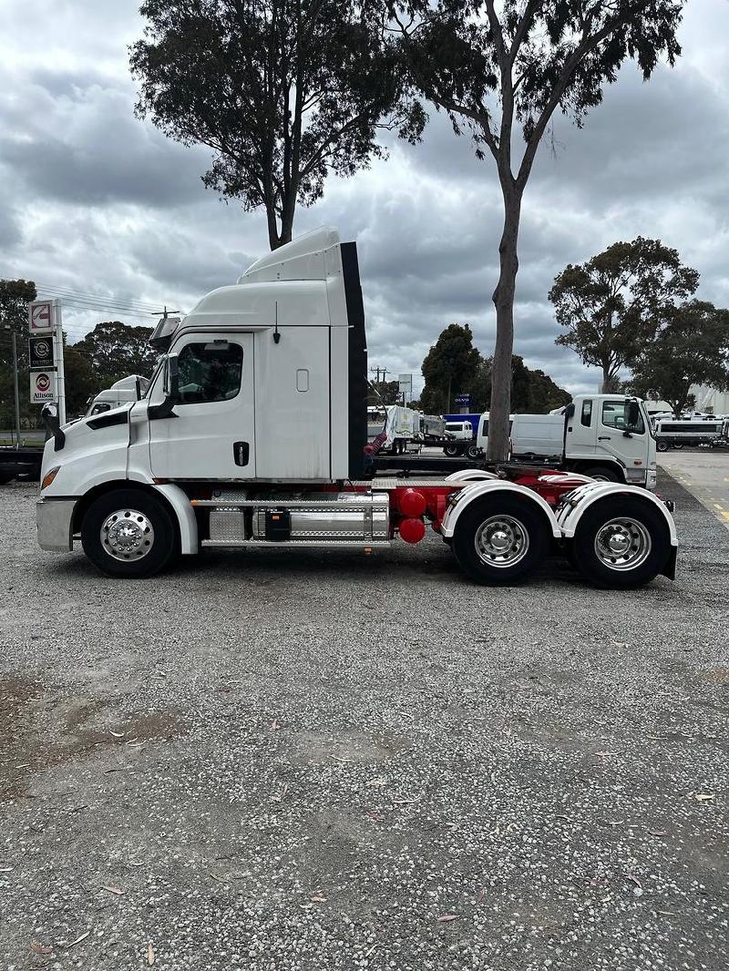 2023 Freightliner Cascadia 116 Freightliner Cascadia 116 