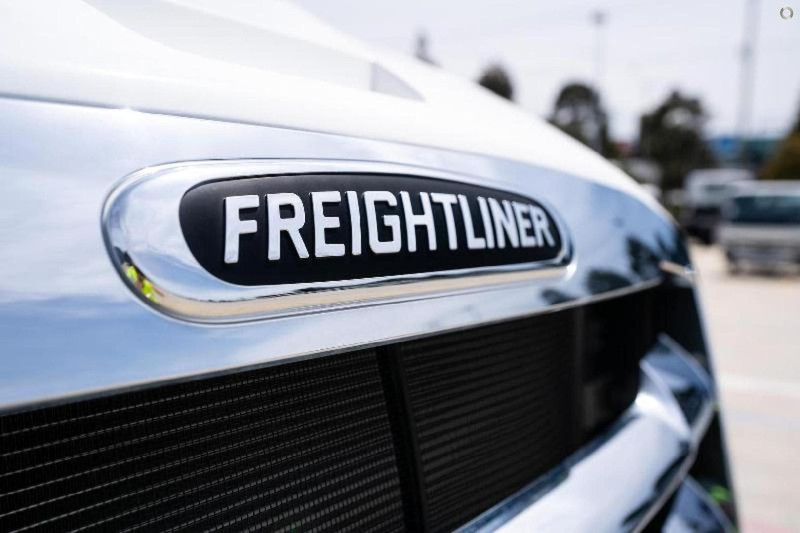 2024 Freightliner Cascadia 116 