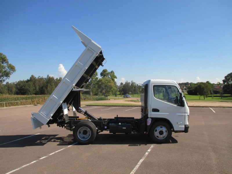 2025 Fuso Canter 615 Tipper