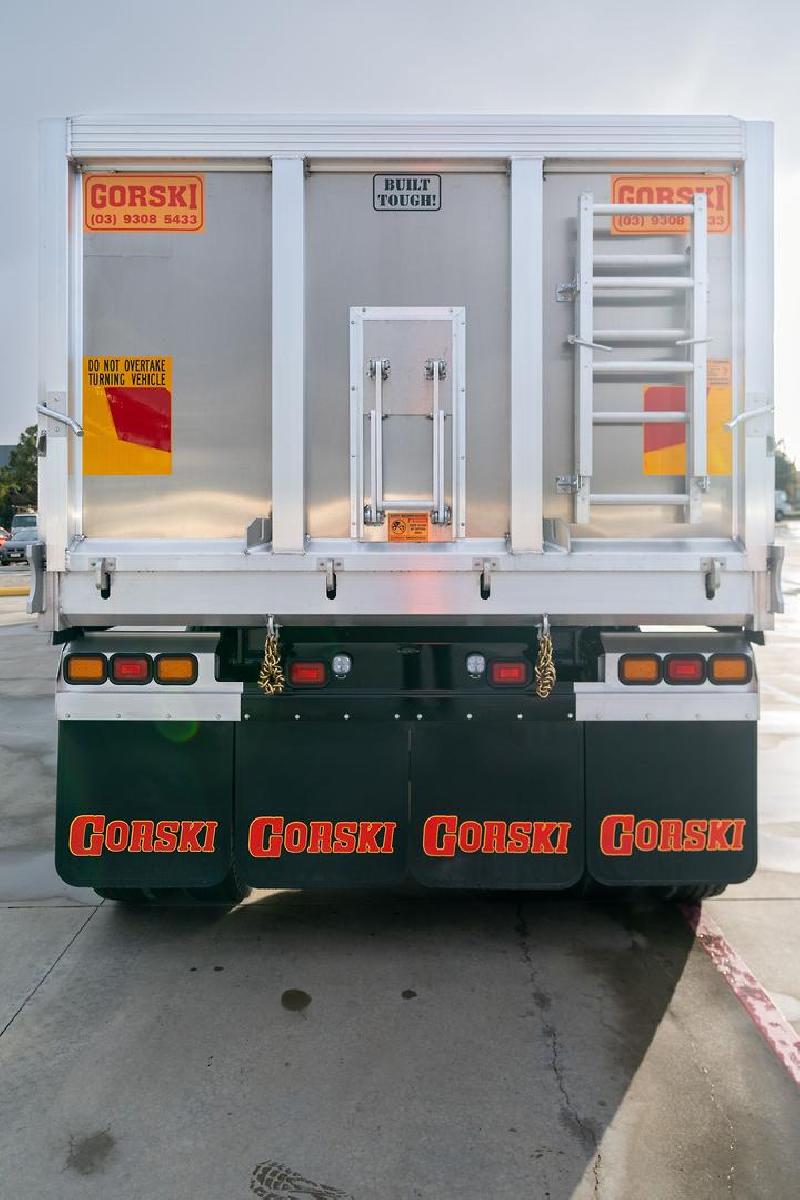2024 Freightliner Cascadia 