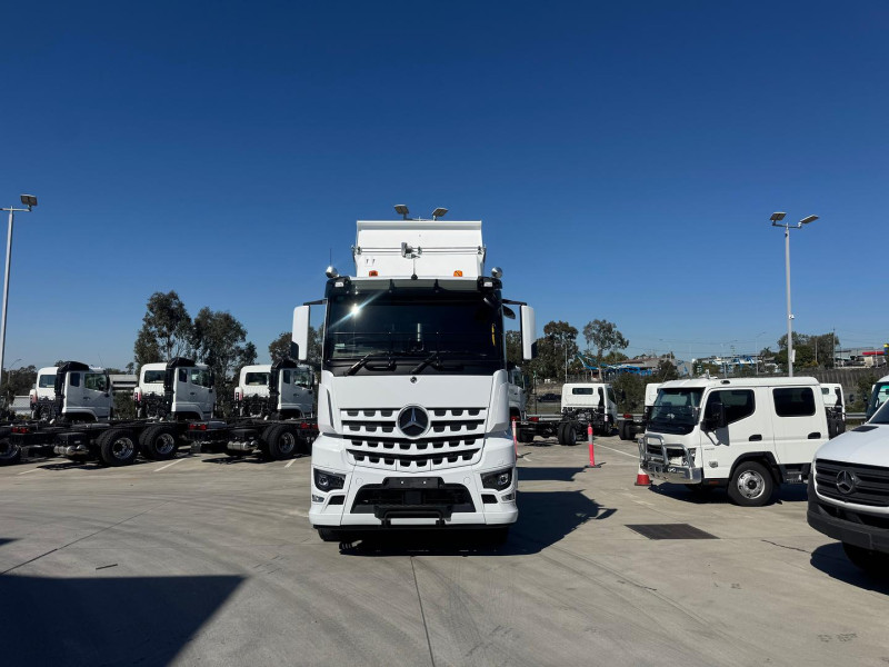 2025 Mercedes-Benz Arocs 2653 Gorski Tipper 