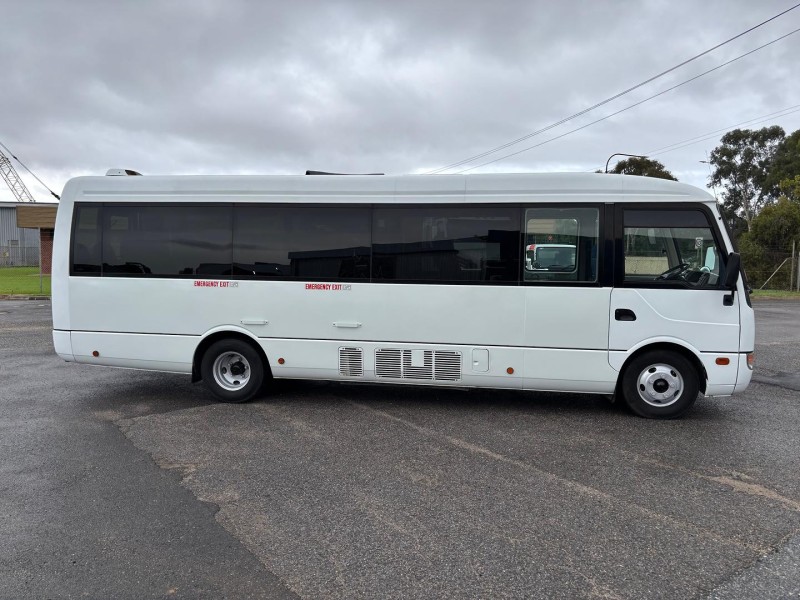 2016 Fuso Rosa Deluxe 25 Seat 