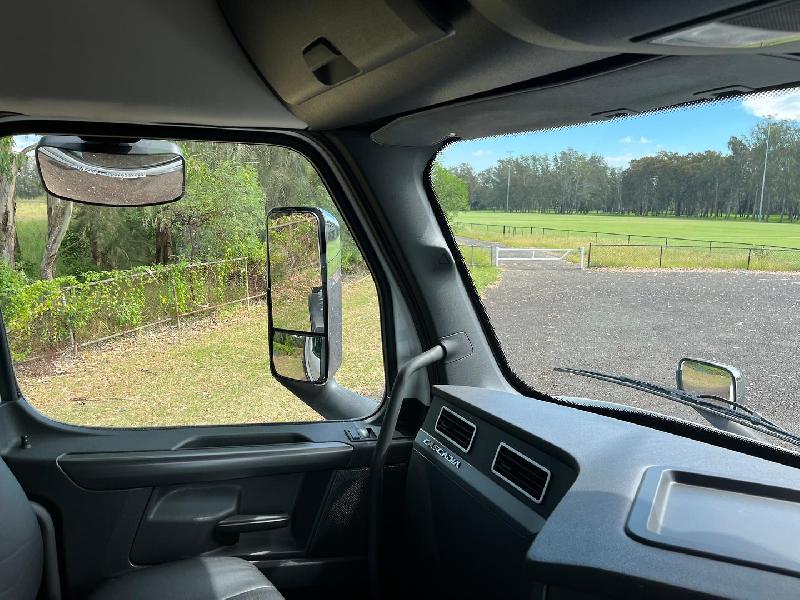 2024 Freightliner Cascadia 116 