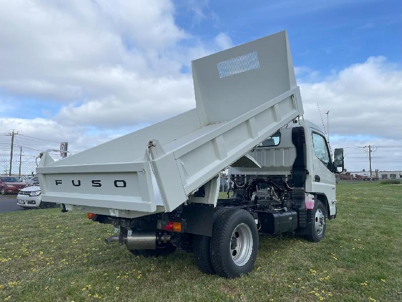 2025 Fuso Canter 615 Tipper White