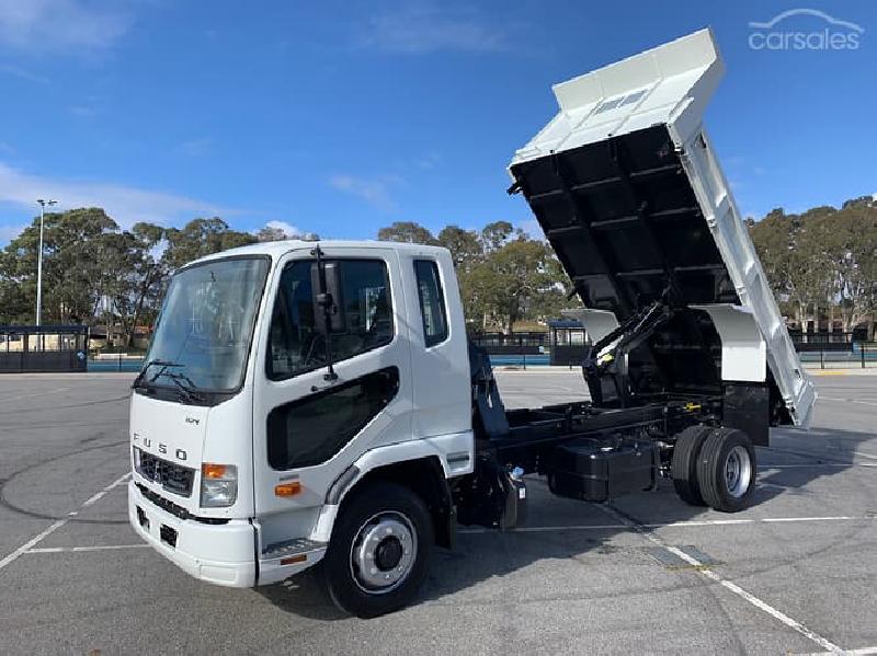 2024 Fuso Fighter 1124 MANUAL Tipper White