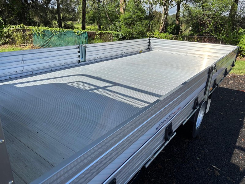 2024 Fuso eCanter e615 Car or Light Truck Licence rating available 