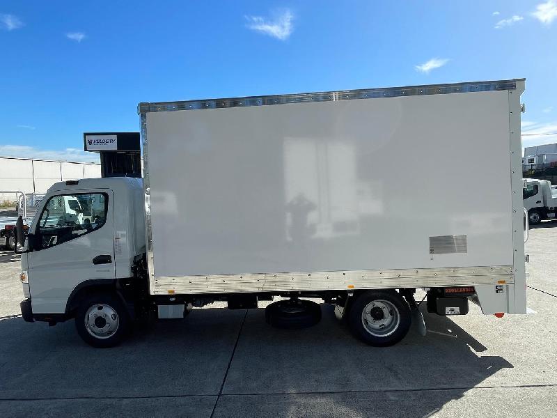 2023 Fuso Canter 515 