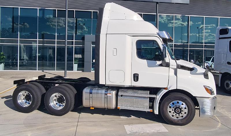 2023 Freightliner Cascadia 116 