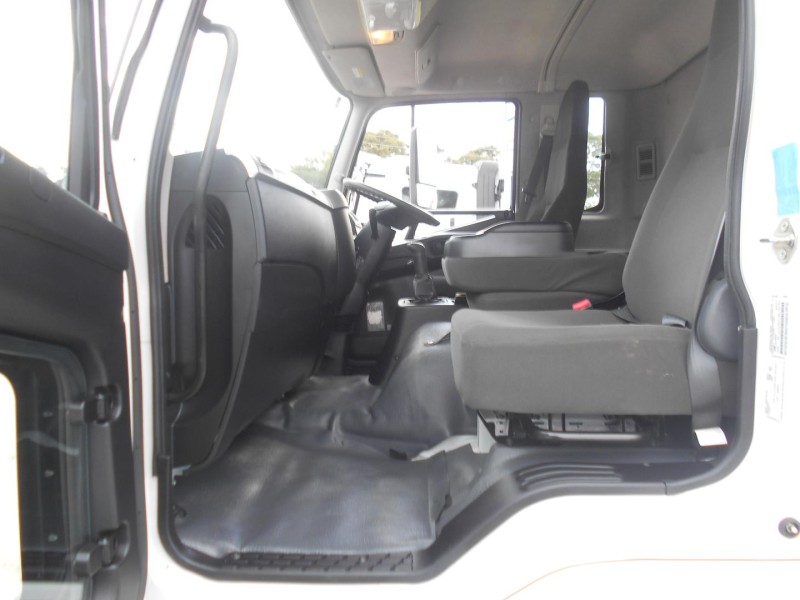 2021 Fuso Fighter 2427 14 PALLET CURTAINSIDER 