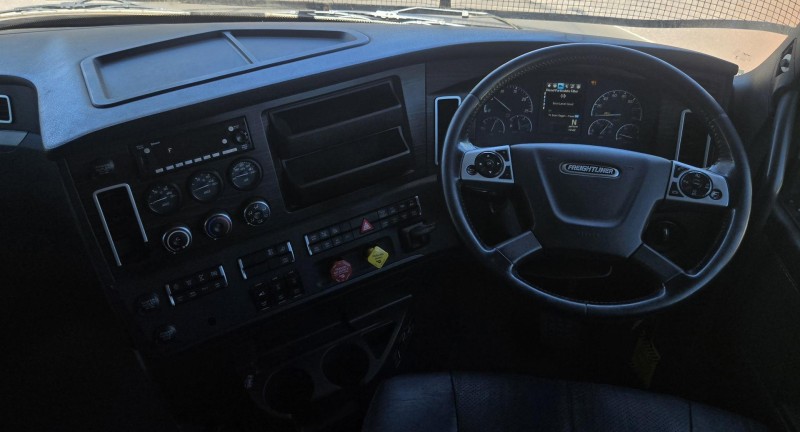 2022 Freightliner Cascadia 126 2022 FREIGHTLINER 126 CASCADIA PRIME MOVER 