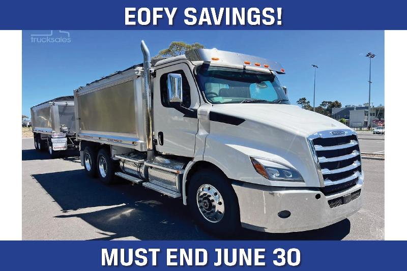 2023 Freightliner Cascadia 116 Tipper