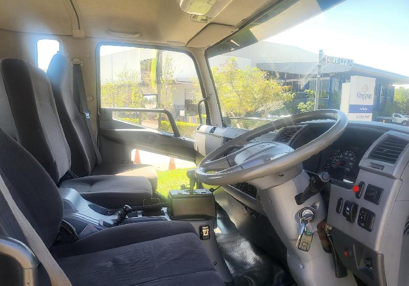 2015 Fuso Fighter 2427 