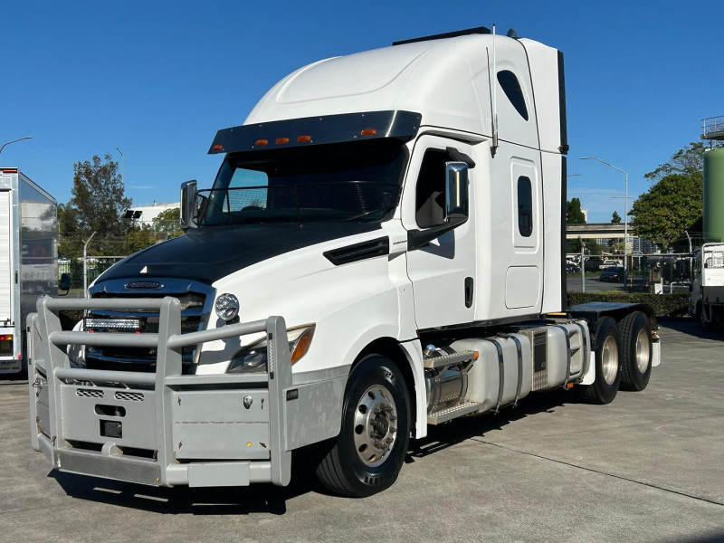 2022 Freightliner Cascadia 126 Available now 