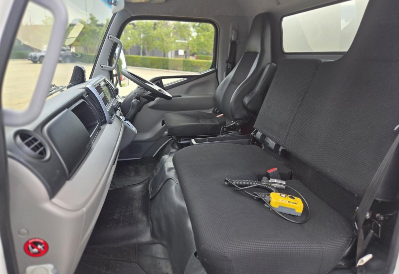 2021 Fuso Canter 515 