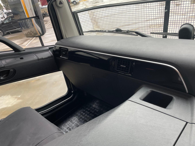 Velocity Truck Centers Australia