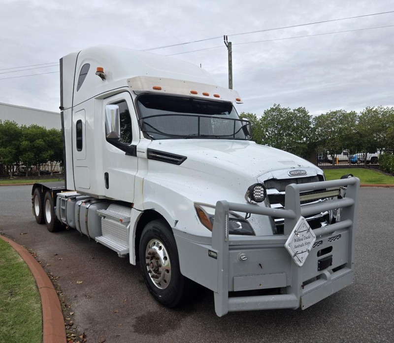 2021 Freightliner Cascadia 126 PRIME MOVER 