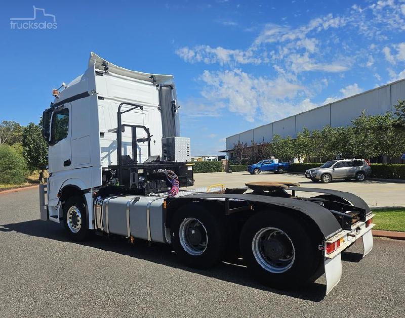 2018 Mercedes-Benz Actros 2763LS 