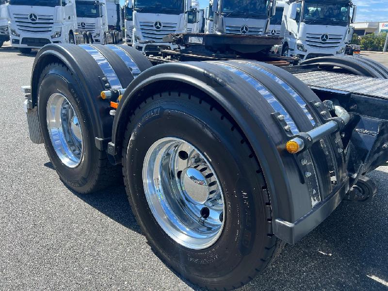 2024 Freightliner Cascadia 126 2024 Compliance Plated 
