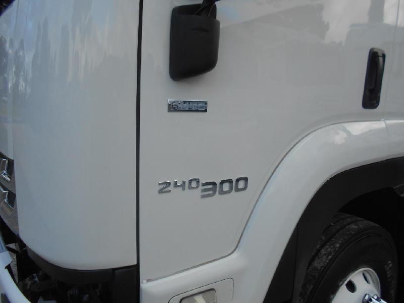 2018 Isuzu Fvl