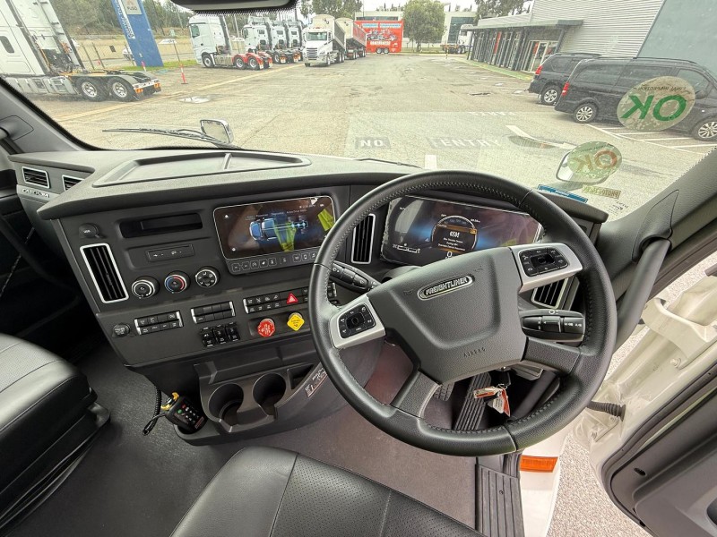 2024 Freightliner Cascadia Freightliner 116 Ridid Tipper Gorski Hardox Body 