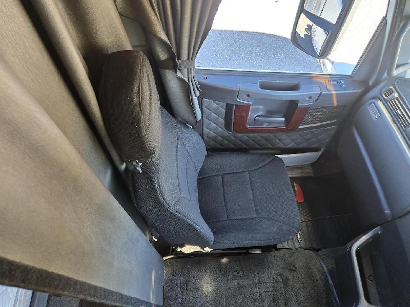 2017 Freightliner Argosy 110 