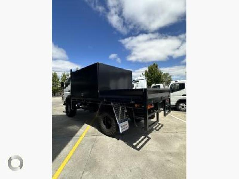 2023 Fuso Canter 