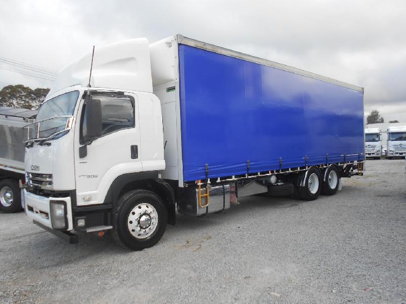 2018 Isuzu Fvl