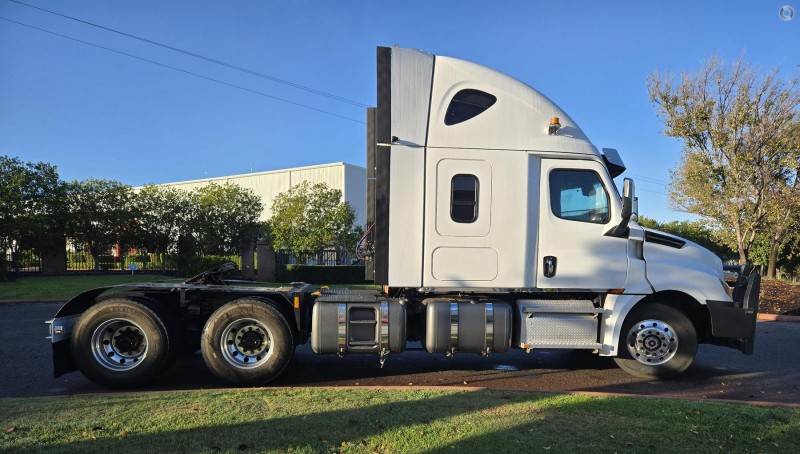 2022 Freightliner Cascadia 126 12 SPEED DETROIT DT12 AUTOMATED MANUAL TRANS 