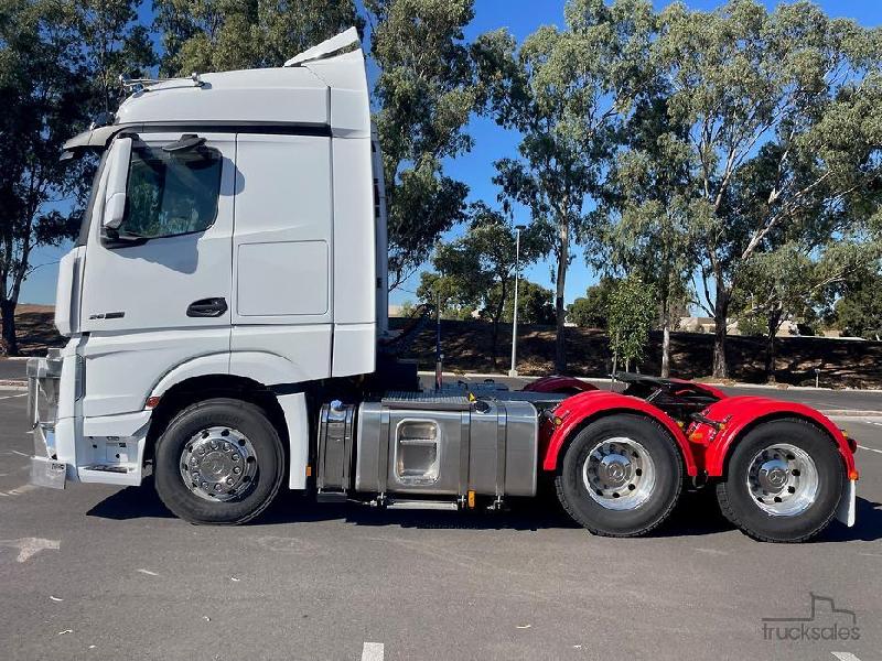 Velocity Truck Centres Australia