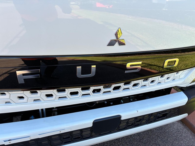 2026 Fuso Canter 815 Crew 