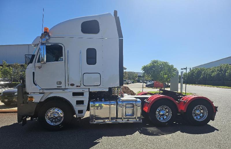 2013 Freightliner Argosy 110 FREIGHTLINER 