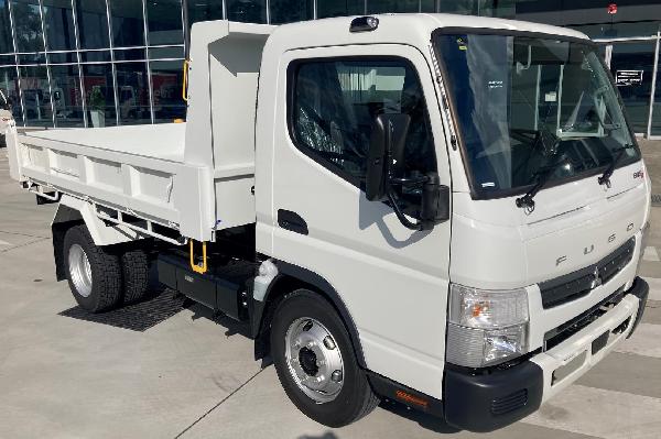 2024 Fuso Canter 815