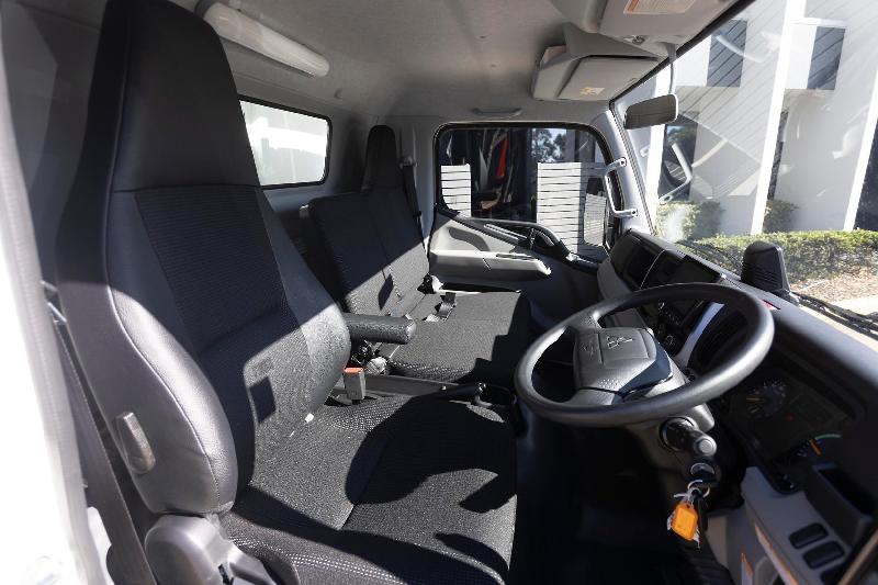 2024 Fuso Canter 815 