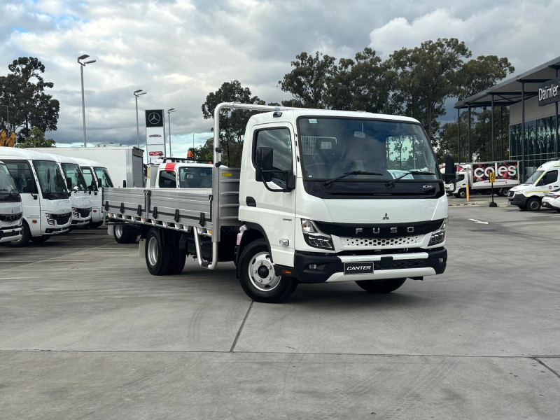 2025 Fuso Canter 615