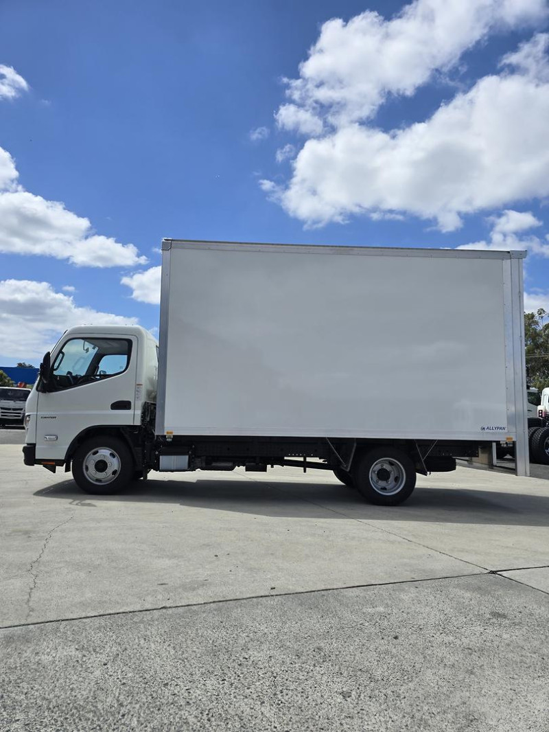 2025 Fuso Canter 515 2025 Fuso Canter 515 Ally Pantech with Roller Door 