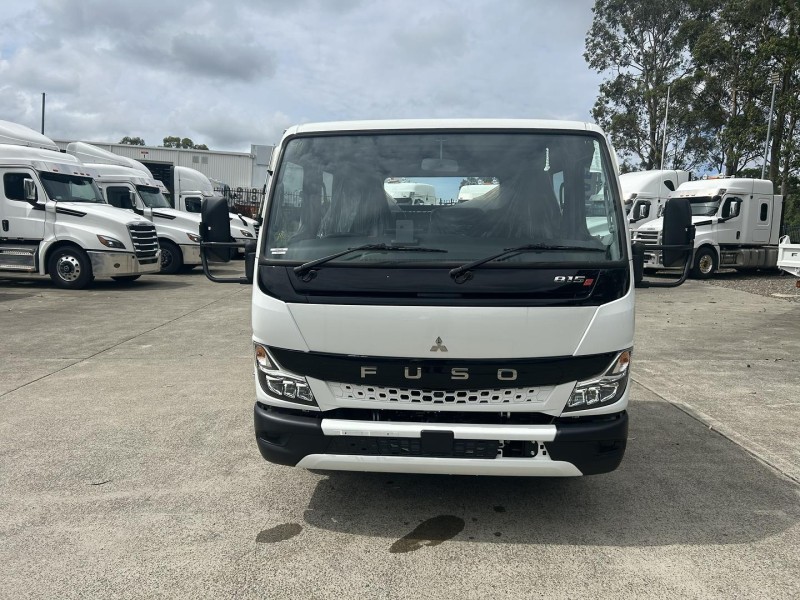 2025 Fuso Canter 815 