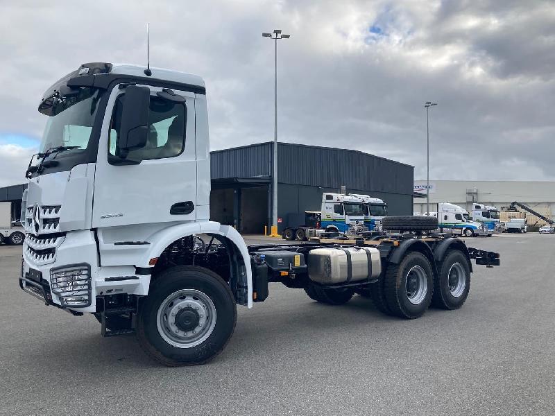 2022 Mercedes-Benz Arocs 3343 