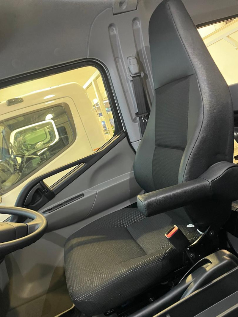 2026 Fuso Canter 815 AMT Crew Cab Alloy Tray 