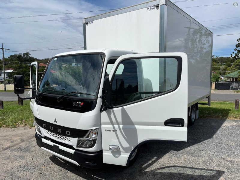 2024 Fuso Canter 515 Pantech ALLY PANTECH AND ROLLER DOOR 