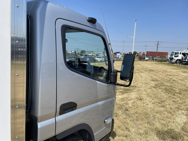 2025 Fuso Canter 515 Factory Metallic Silver 
